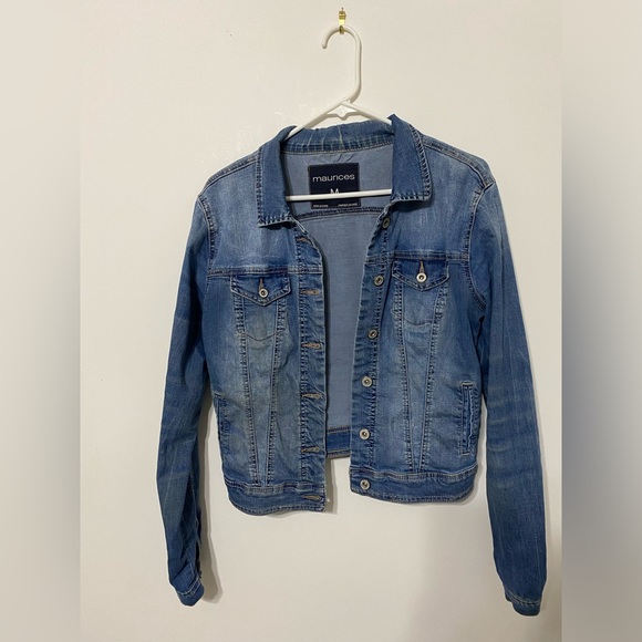 Maurice’s Women’s Denim Button Up Jacket Size Medium - Picture 2 of 3